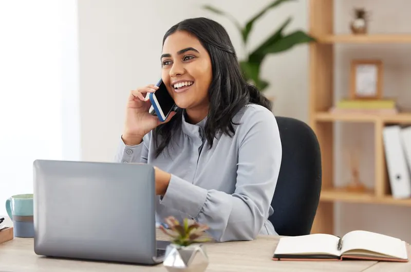 EngVarta English expert on a live session